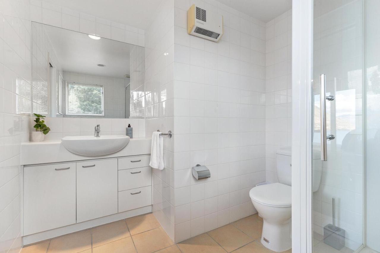 Spacious Relaxing Home Квинстаун Экстерьер фото